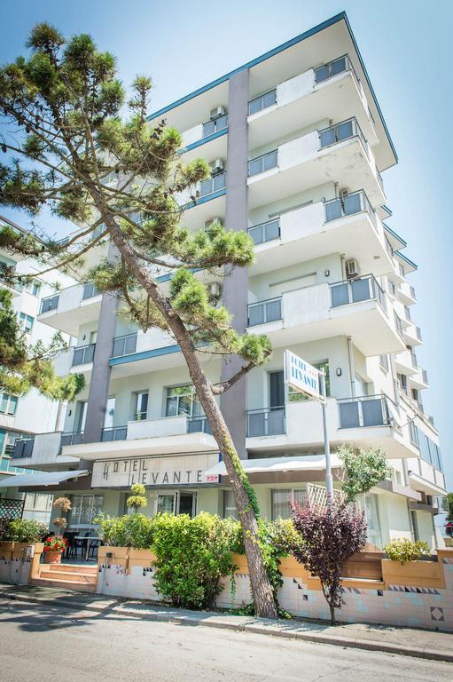 Hotel Levante Sul Mare Лидо ди Савио Екстериор снимка
