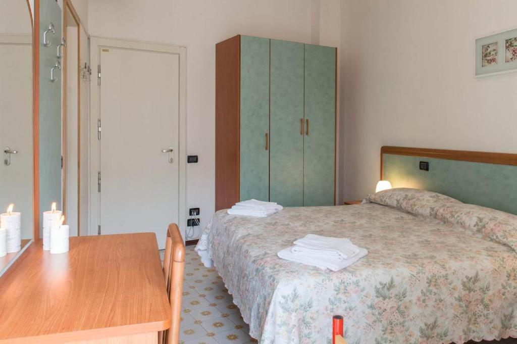 Hotel Levante Sul Mare Лидо ди Савио Екстериор снимка