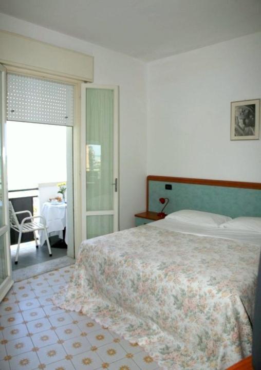 Hotel Levante Sul Mare Лидо ди Савио Екстериор снимка